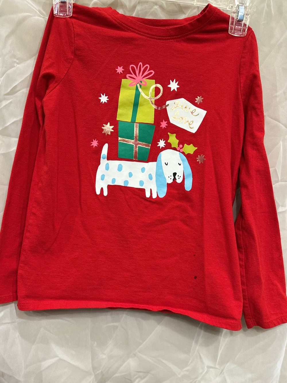 Cat & Jack Red Long-Sleeve Holiday Tee w/Gift-Stack Dog Graphic “Give Love” Tag